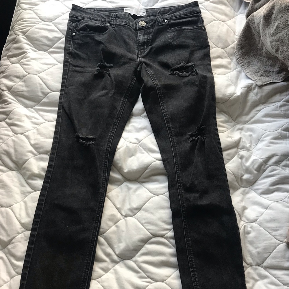 Black ripped jeans